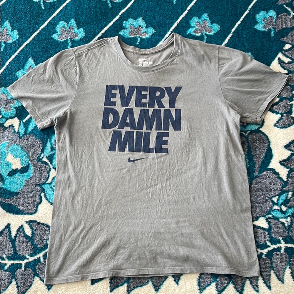 Nike Gray and Blue Short Sleeve Tee Bold Design